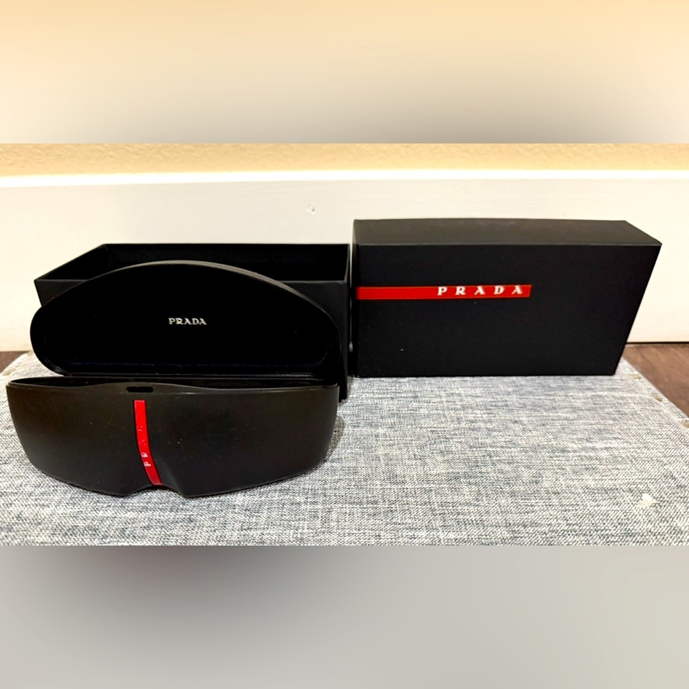 Prada Black Sunglass Case with Red Accent - Picture 5 of 6